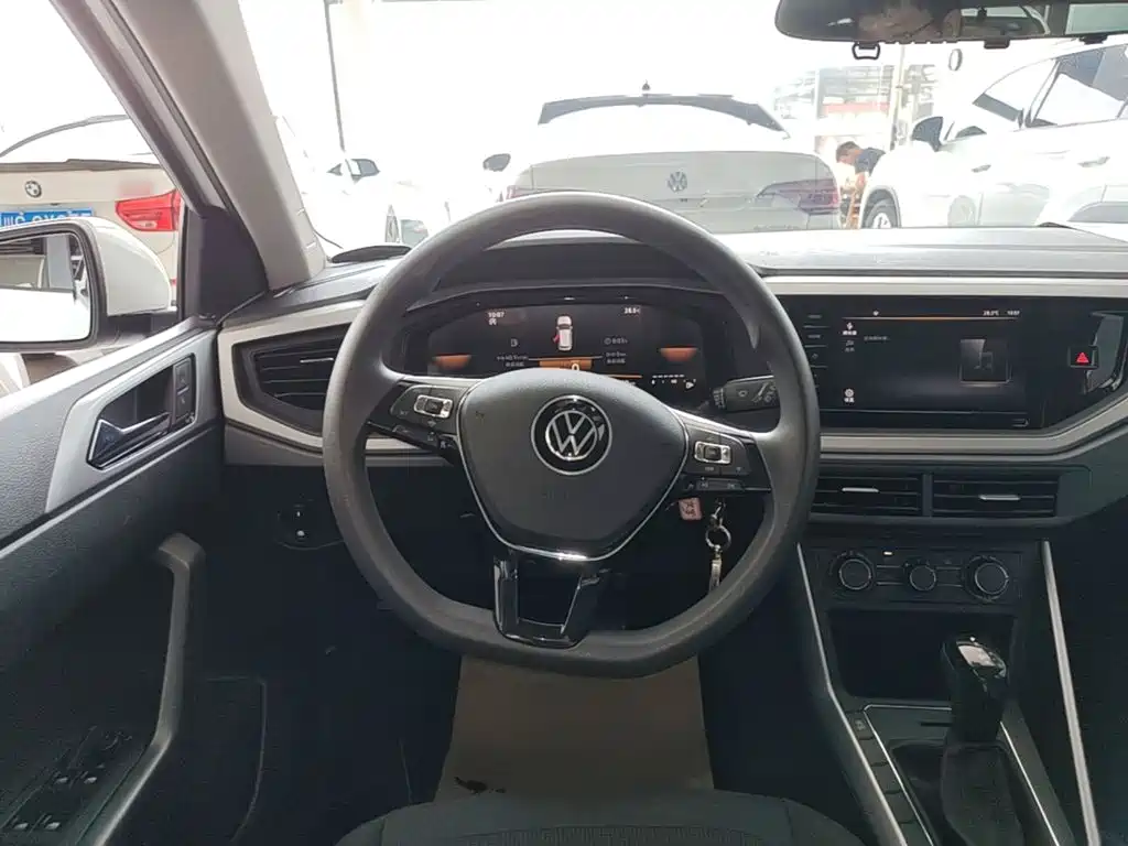 Volkswagen Polo — миниатюра 11