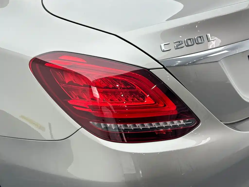 Mercedes-Benz C-Class — миниатюра 20