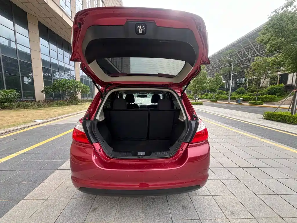 Venucia R50 — миниатюра 14