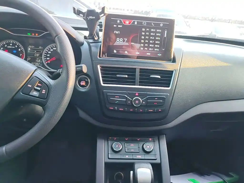 Bestune X40 — миниатюра 13