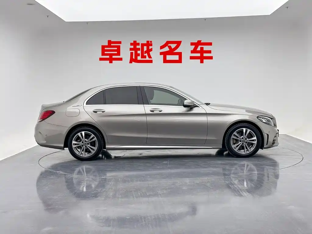 Mercedes-Benz C-Class — миниатюра 7