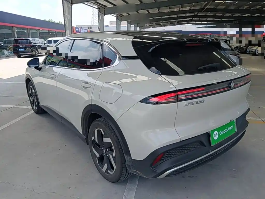 Baojun Yunhai — миниатюра 5