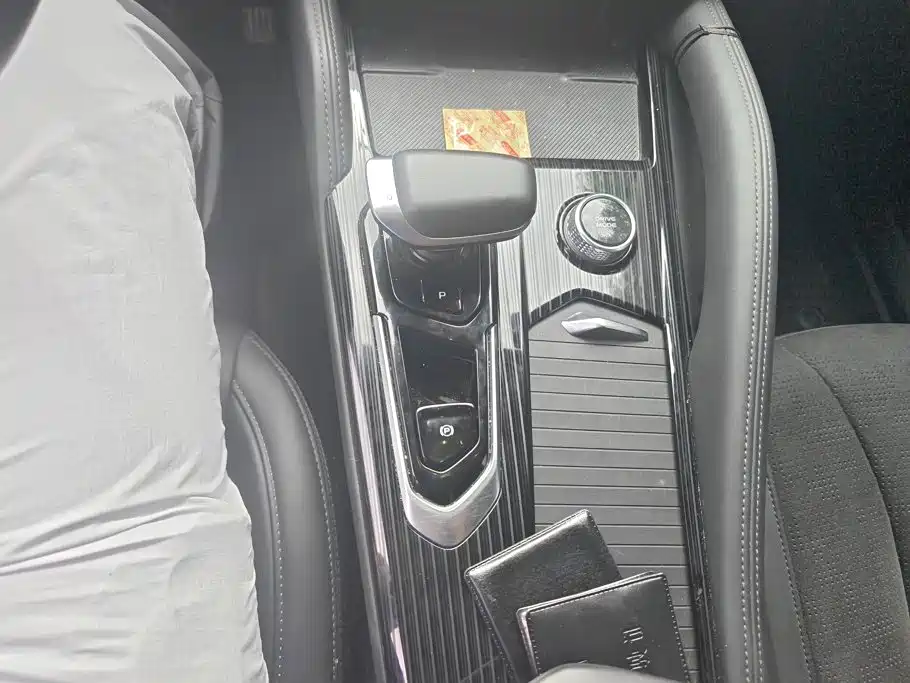 Geely Xingyue L — миниатюра 16