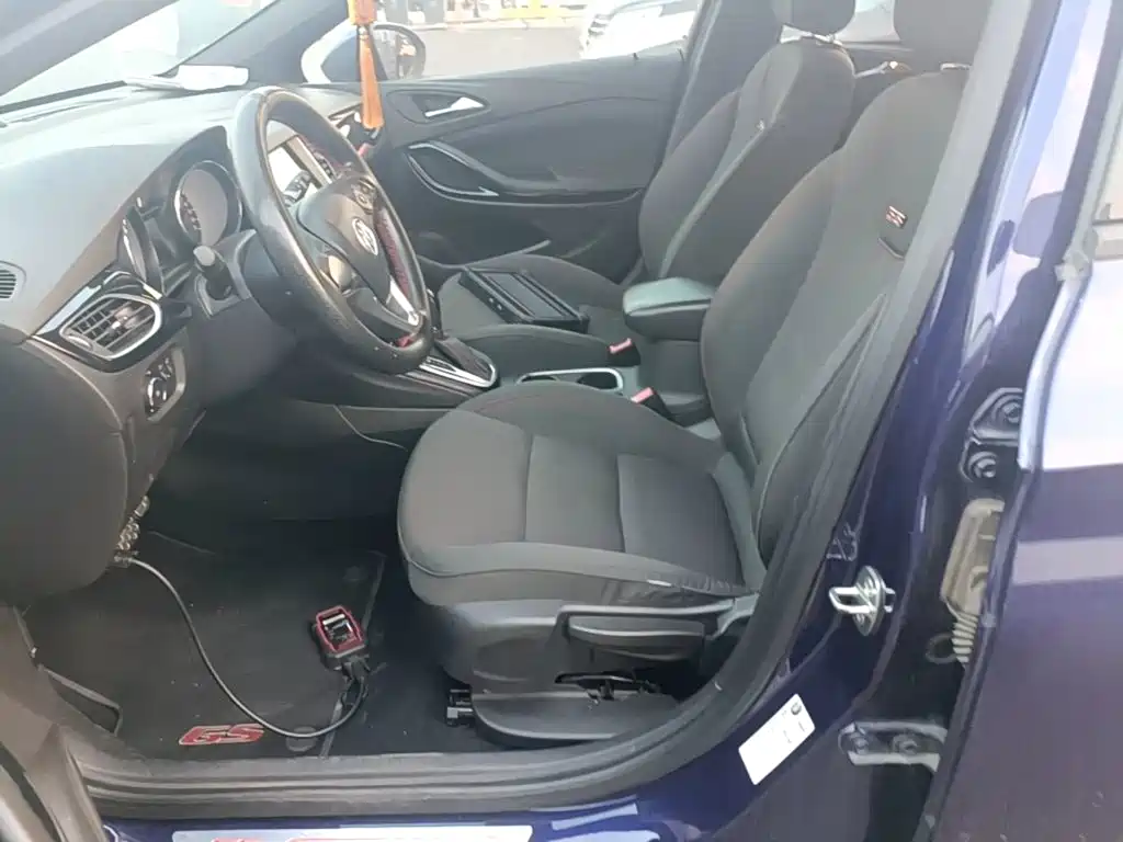 Buick Verano — миниатюра 15