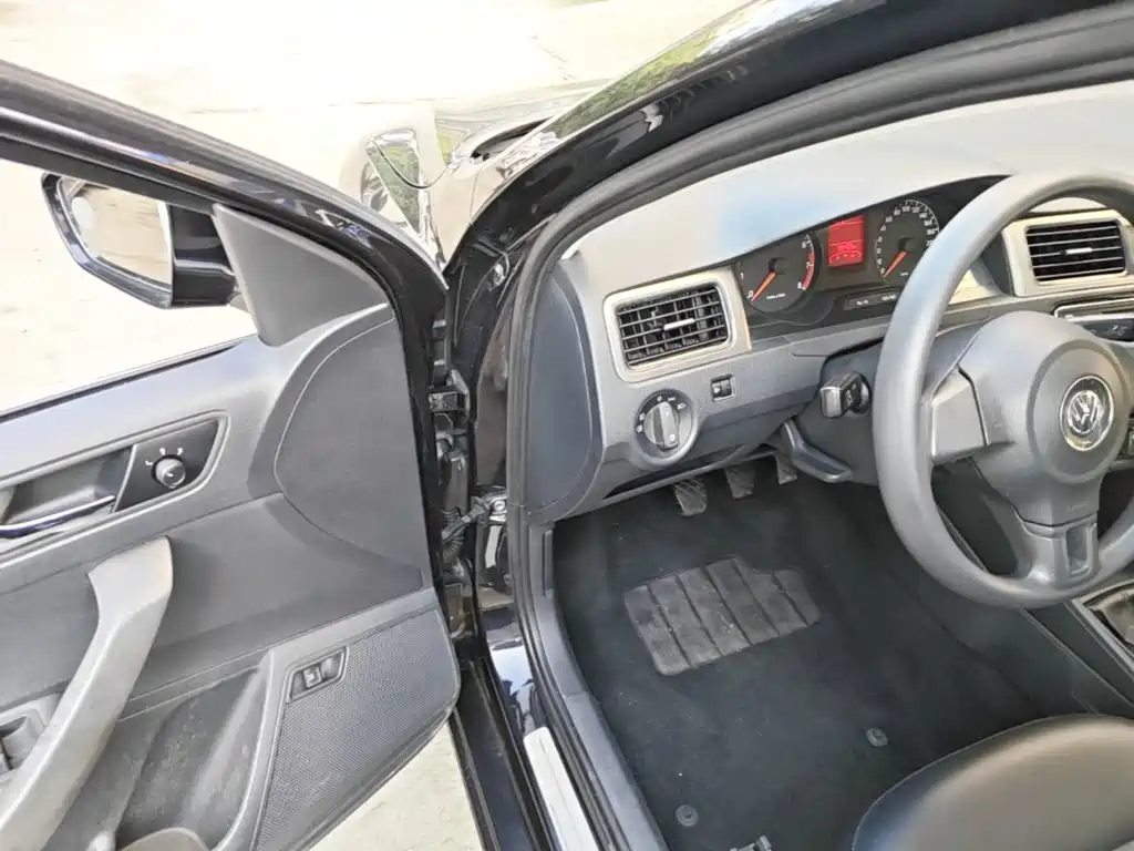 Volkswagen Santana — миниатюра 16