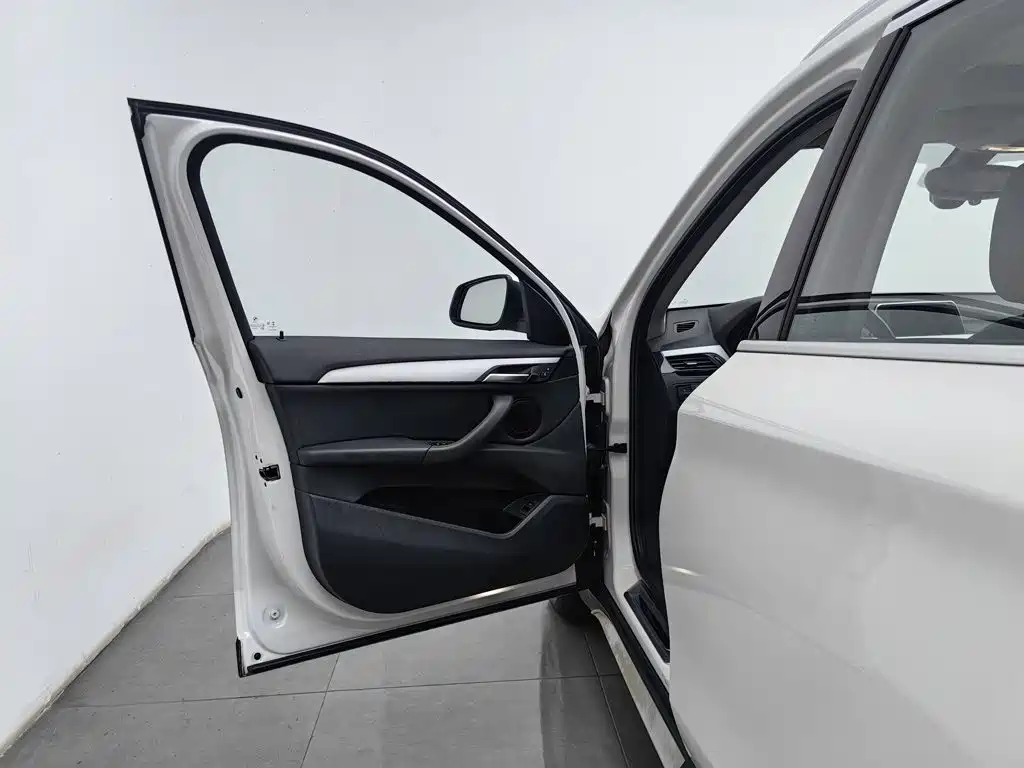 BMW X1 — миниатюра 8
