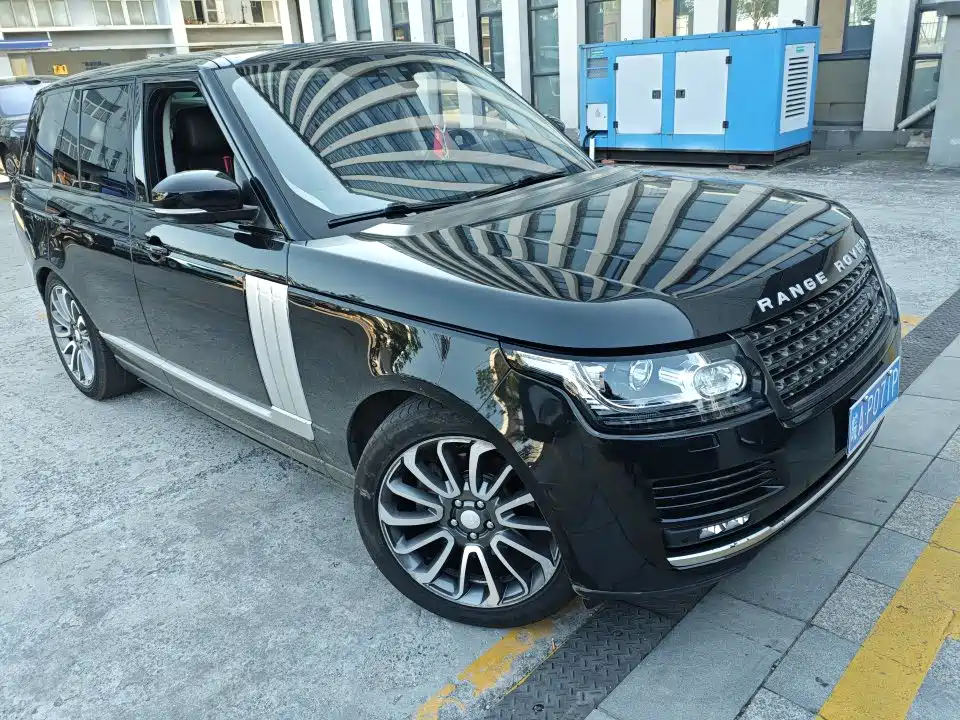 Land Rover Range Rover — миниатюра 2