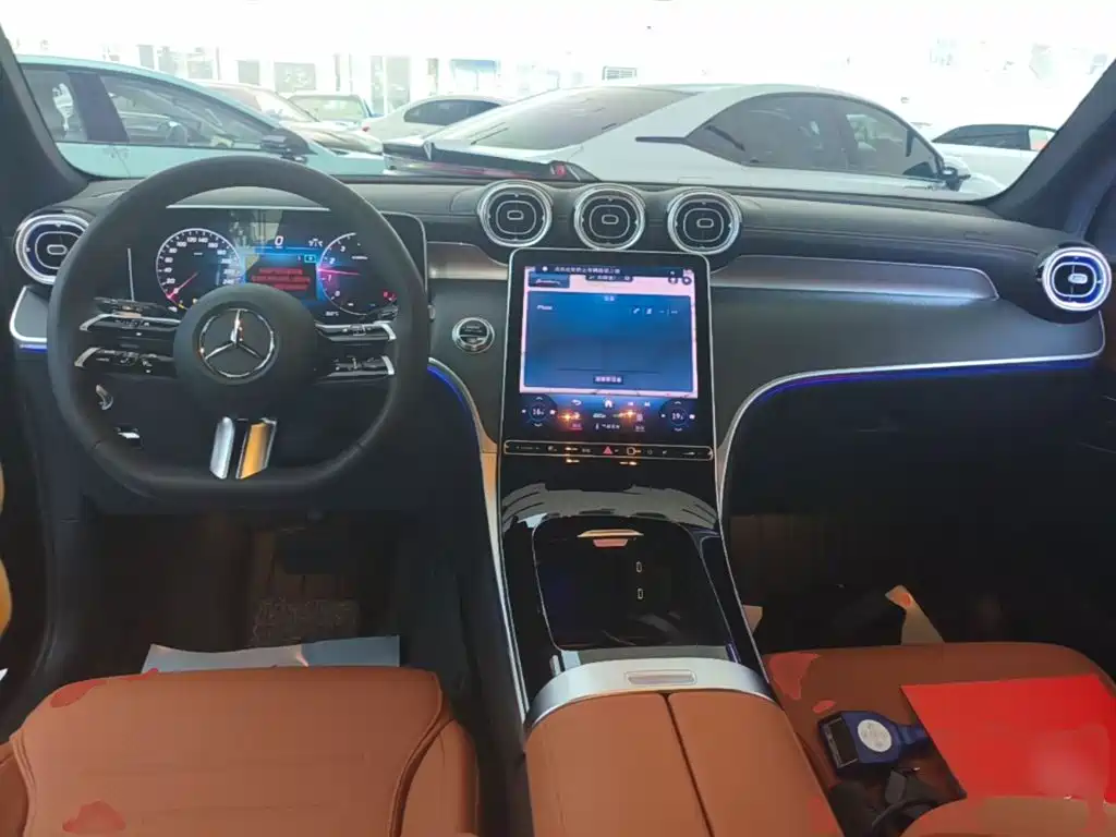 Mercedes-Benz GLC — миниатюра 10