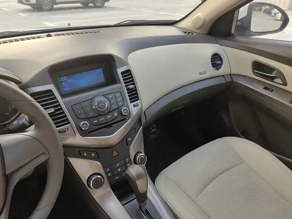 Chevrolet Cruze — миниатюра 6