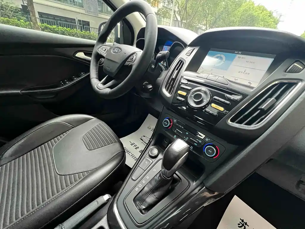 Ford Focus — миниатюра 15