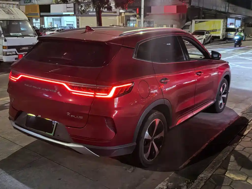 BYD Song Plus DM-i 2021 — фото 2