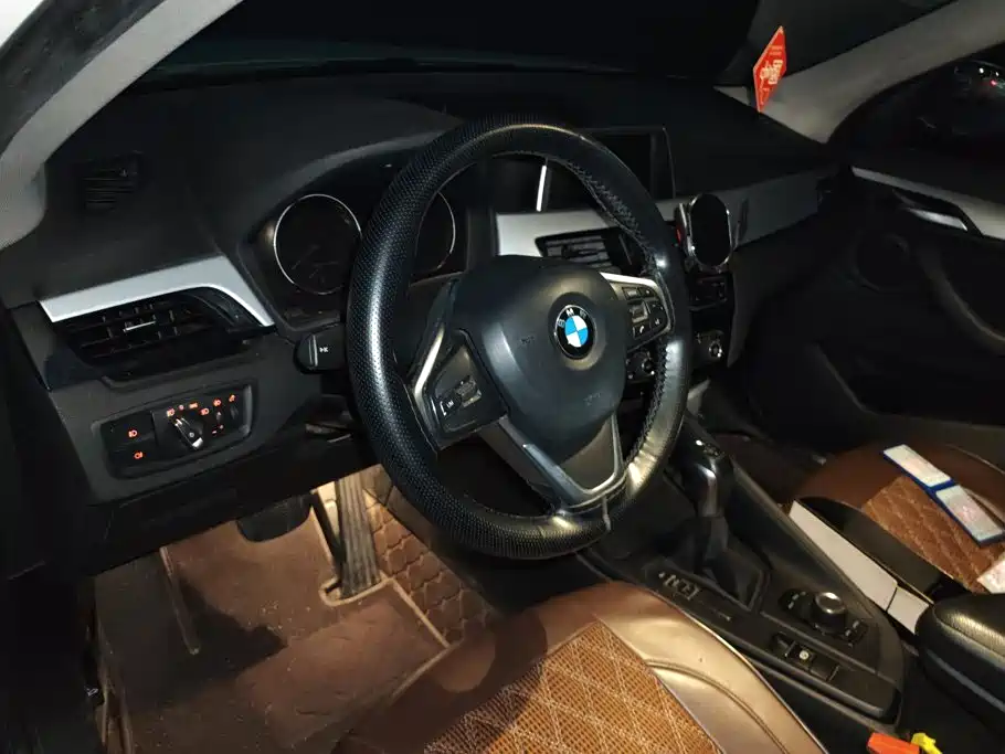 BMW X1 — миниатюра 12