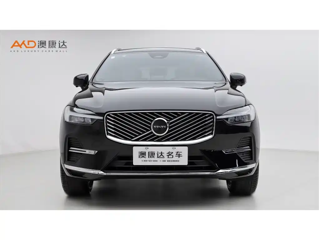 Volvo XC60 2026 B5 Luxury