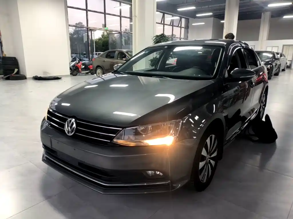 Volkswagen Sagitar — миниатюра 2