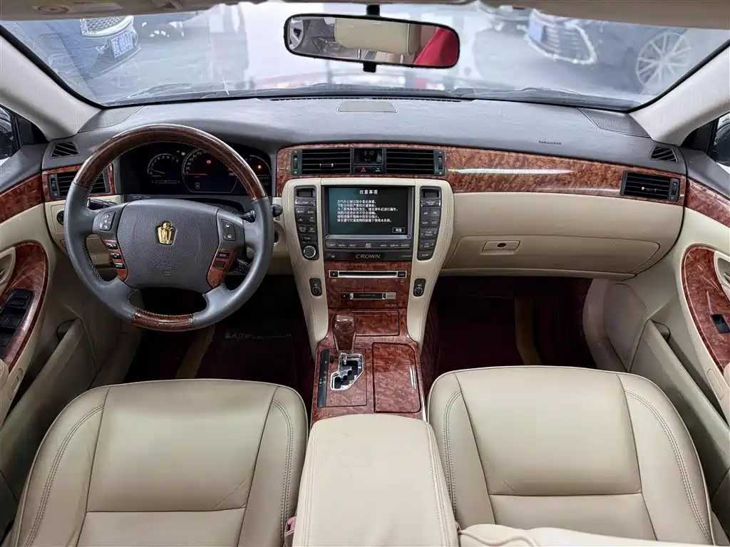 Toyota Crown 2005 3.0L Royal Saloon