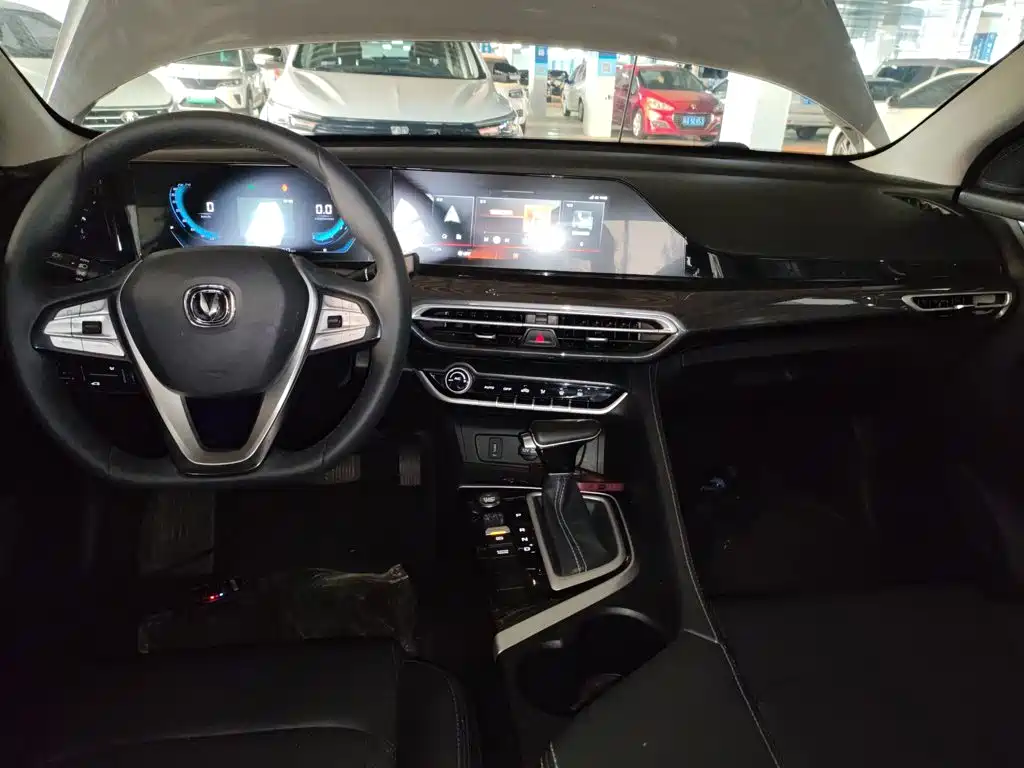 Changan Eado — миниатюра 10