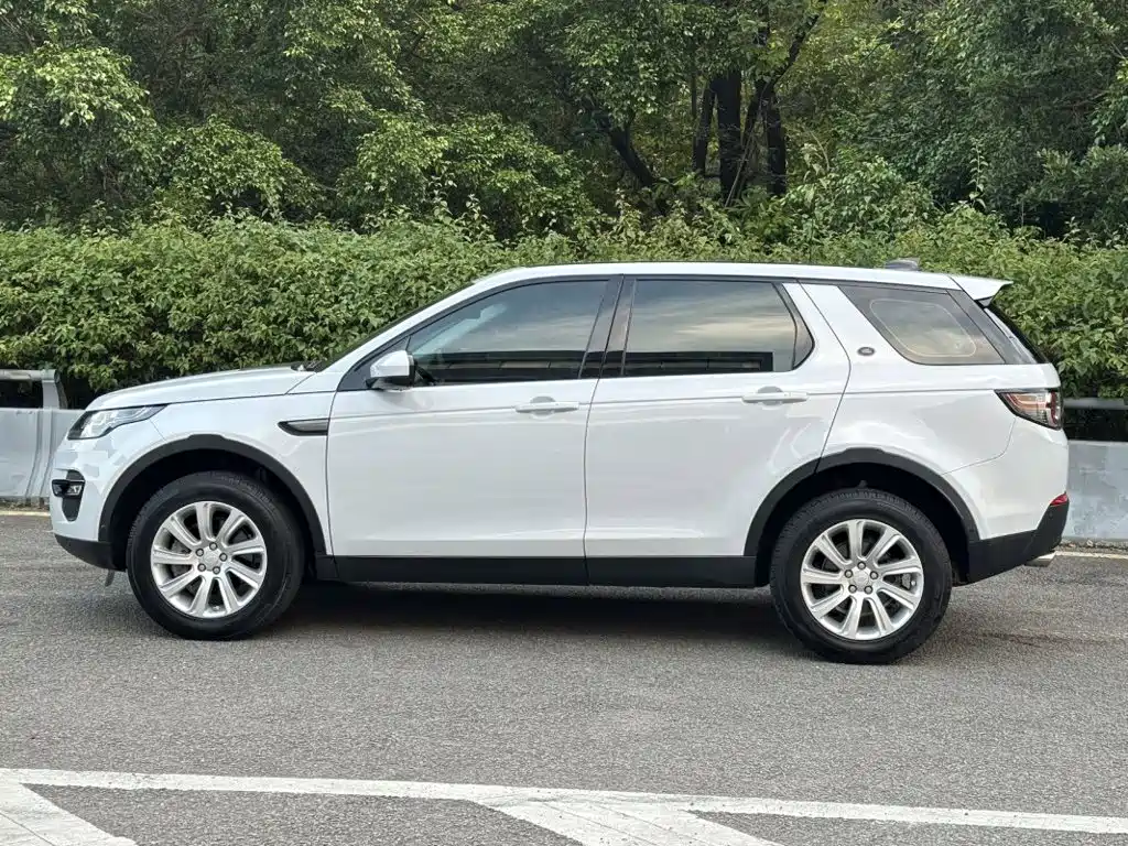 Land Rover Discovery Sport — миниатюра 4