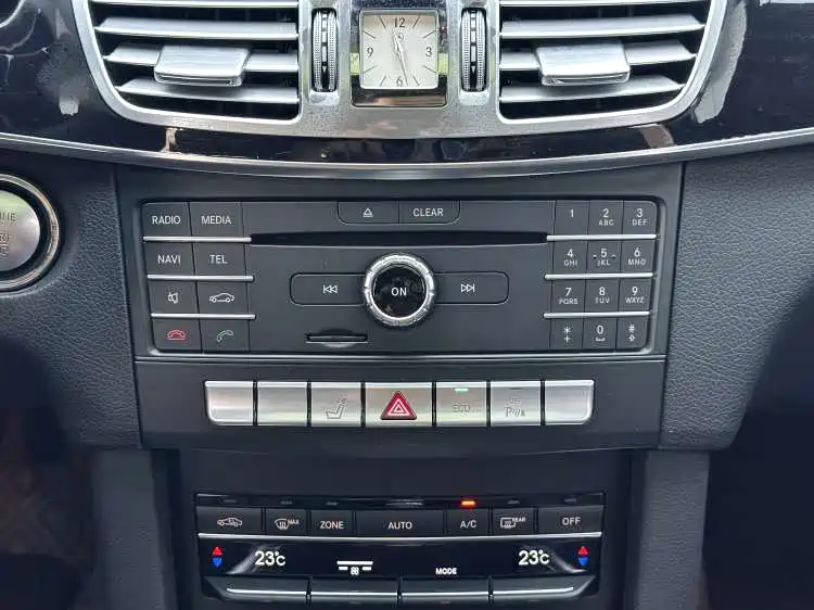 Mercedes-Benz E-Class — миниатюра 17