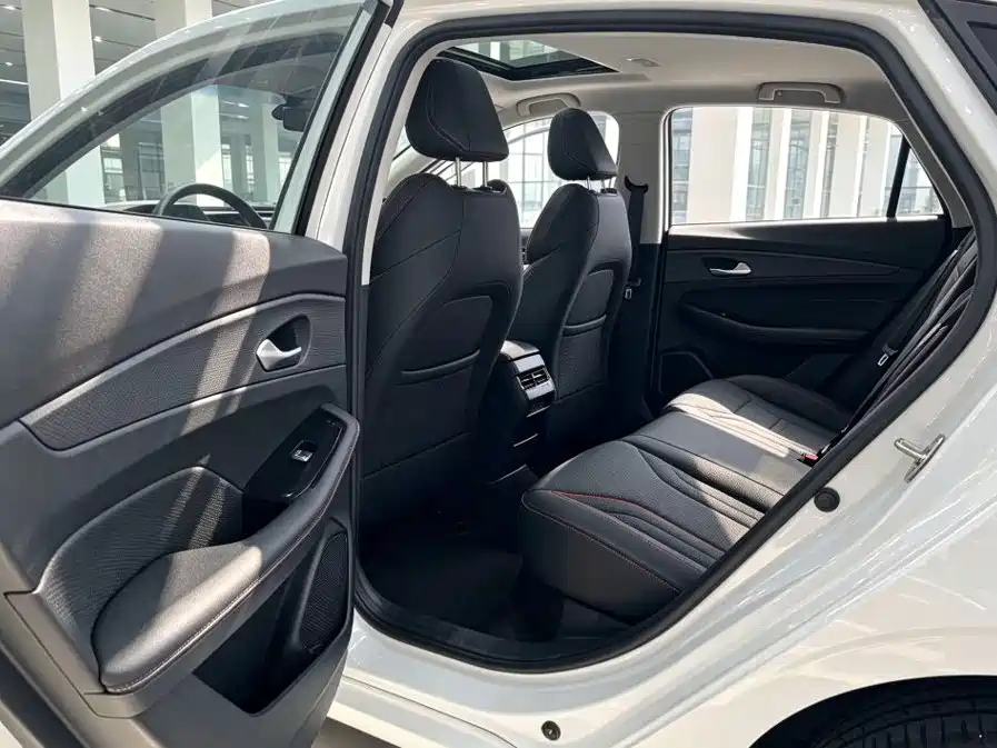 Geely Binrui — миниатюра 6