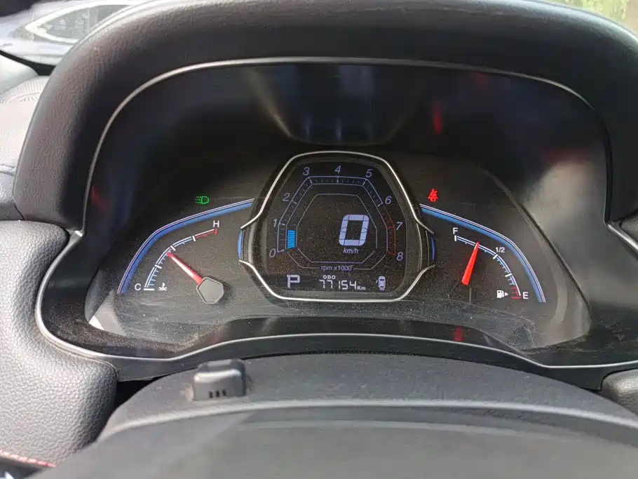 Luxgen U5 SUV — миниатюра 14