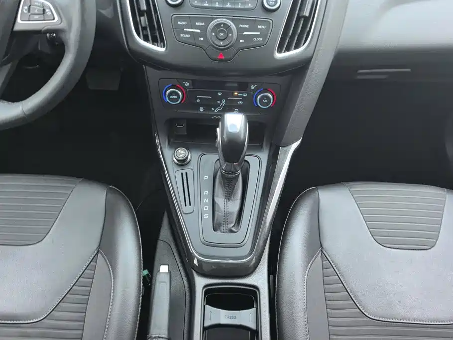 Ford Focus — миниатюра 16
