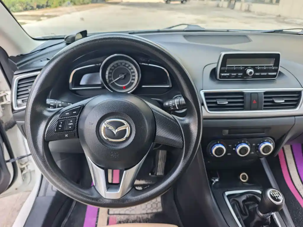 Mazda 3 Axela — миниатюра 13