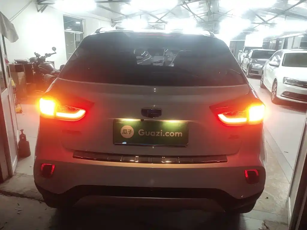 Geely Vision X3 — миниатюра 6