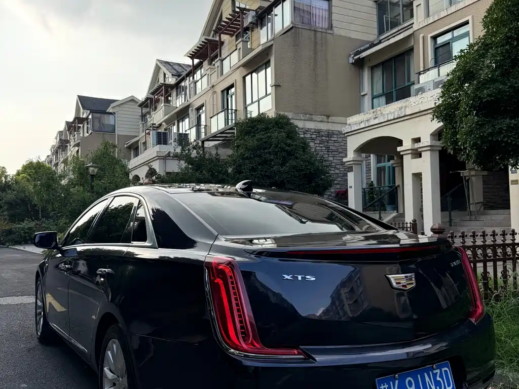 Cadillac XTS — миниатюра 11