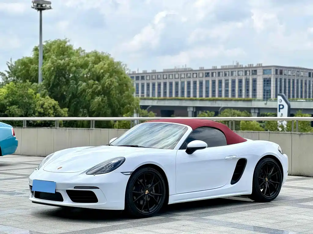 PORSCHE  718