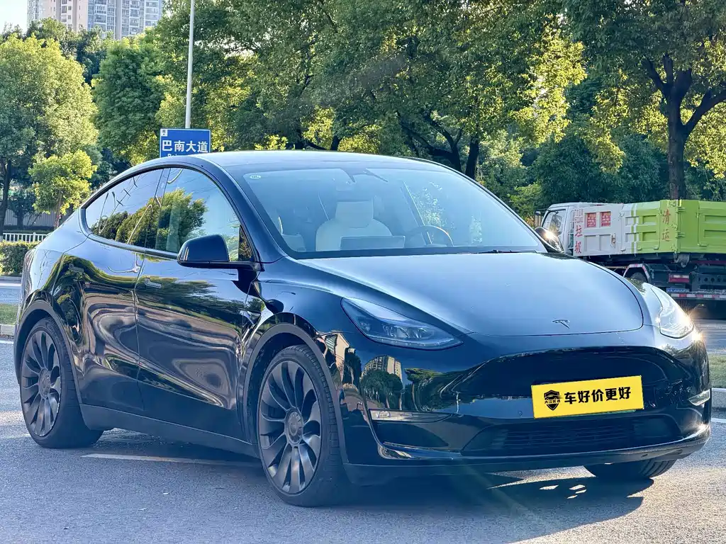 Tesla Model Y 2023 — фото 3