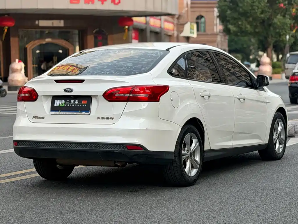 Ford Focus — миниатюра 13