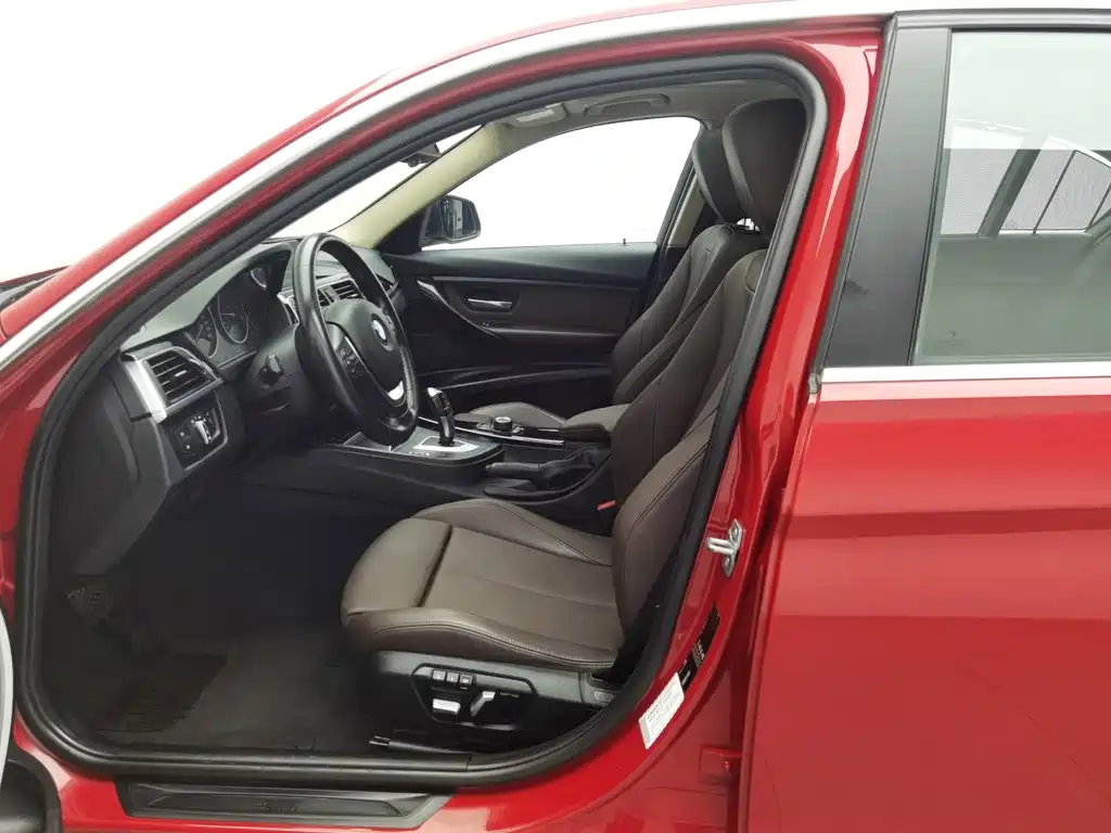 BMW 3 Series — миниатюра 10