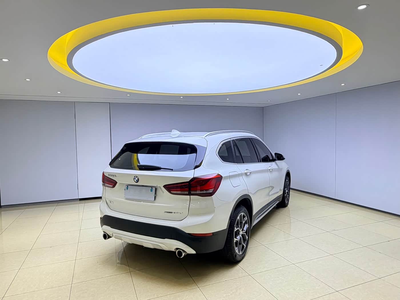 BMW X1 1.5 л 2022 г. Белый, пробег 35000 км