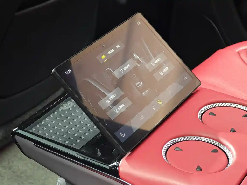 LOTUS SPORTS CAR ELETRE