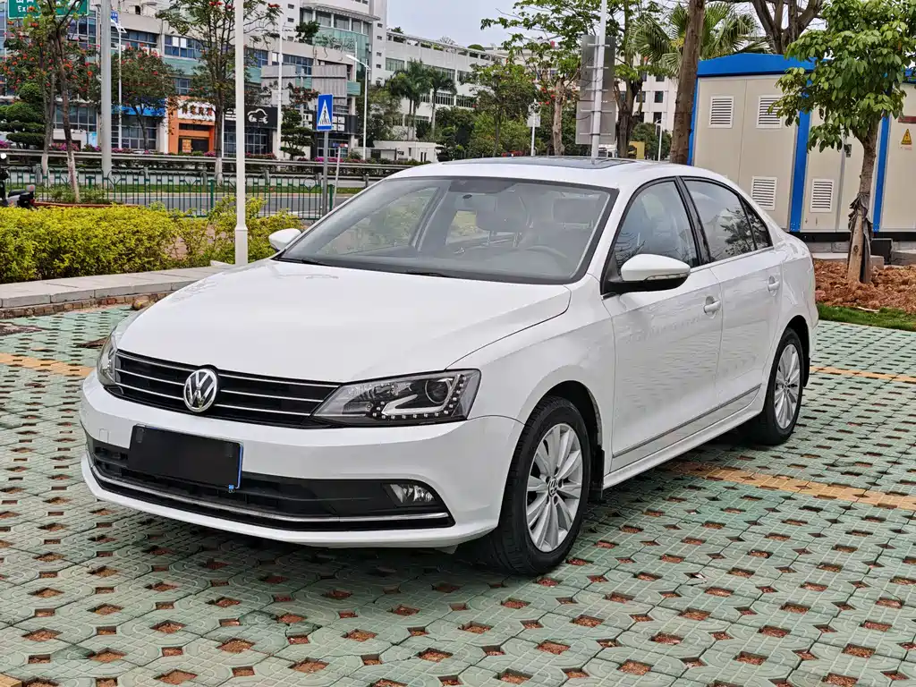 Купить Volkswagen Sagitar
