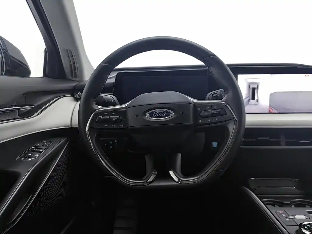 Ford Mondeo — миниатюра 11