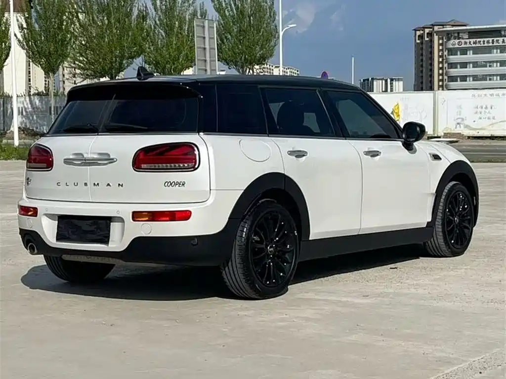 Mini Clubman 2023 1.5T COOPER