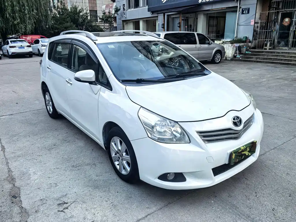 Toyota Verso — миниатюра 3