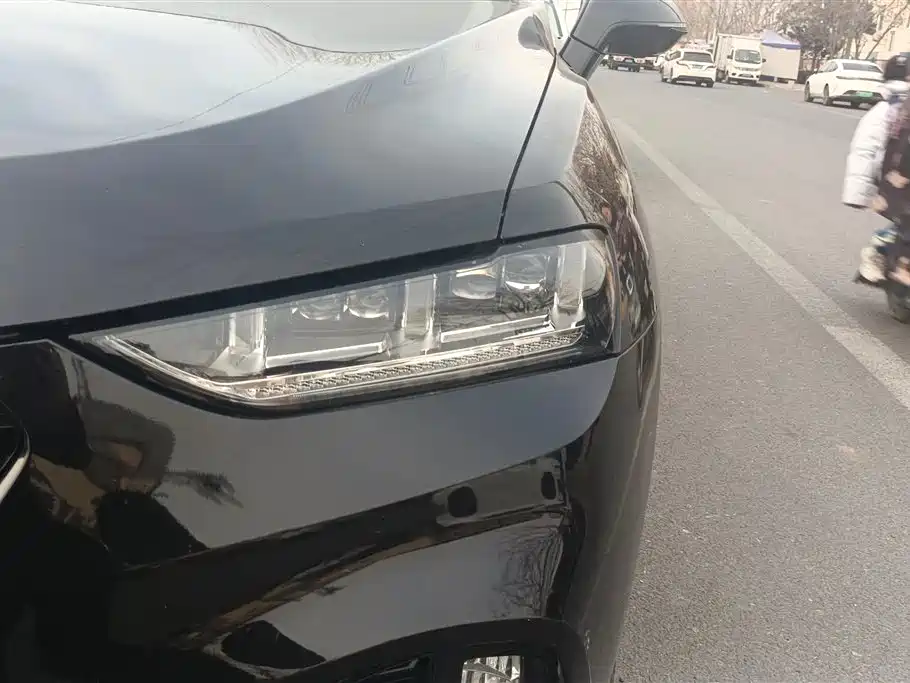 WEI PAI WEI BRAND VV7