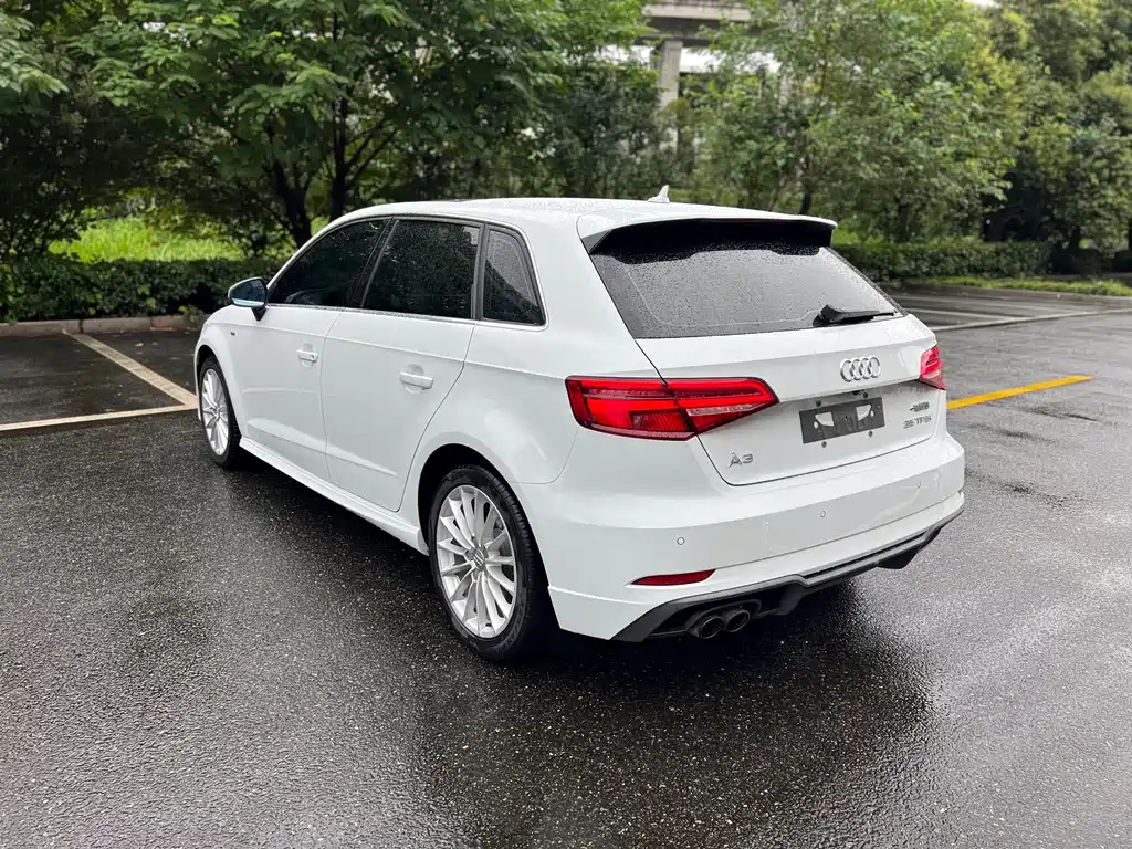 Audi A3 2018 30 Sportback 35 TFSI Fashion