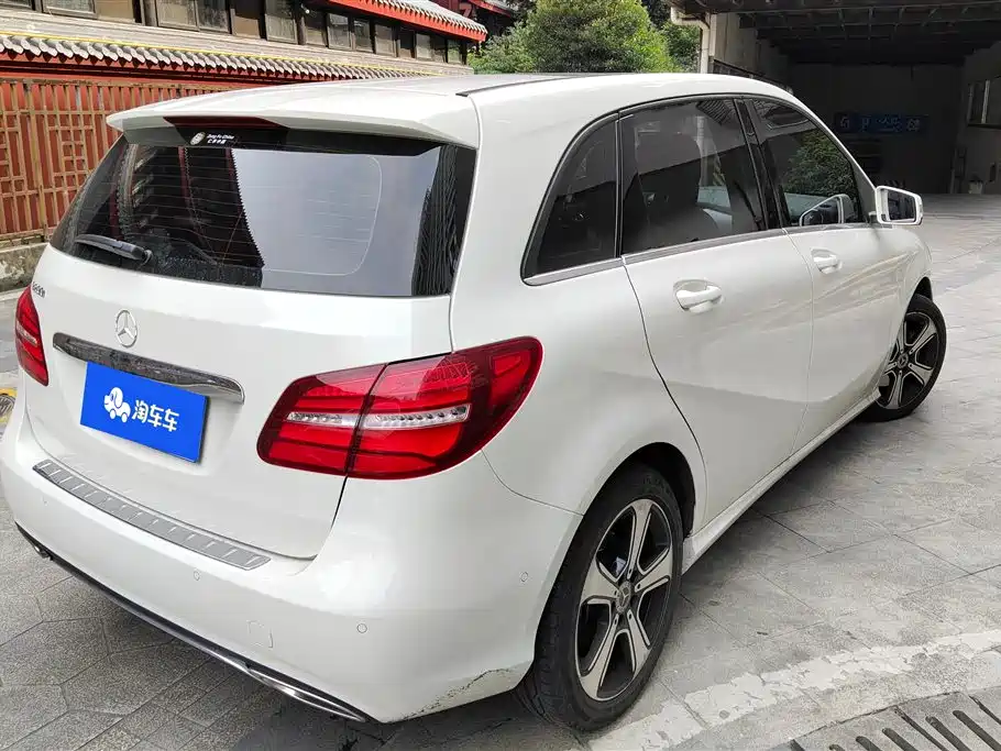Mercedes-Benz B-Class B 2018 B 200 Fashion