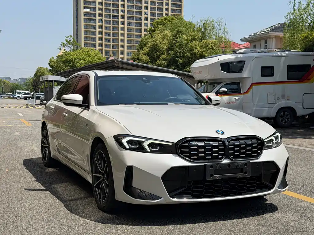 BMW 3 Series — миниатюра 3