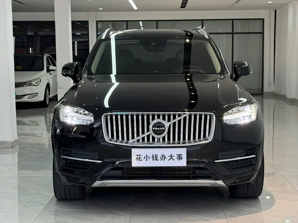 VOLVO XC90 PLUG IN HYBRID