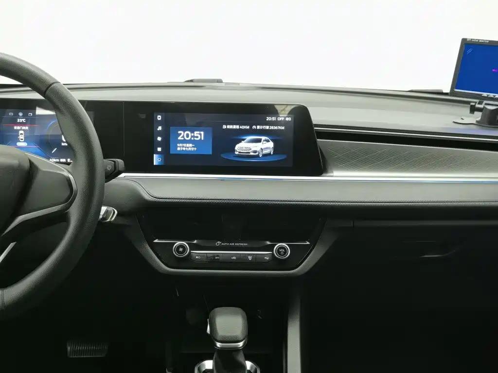 Ford Escort — миниатюра 12