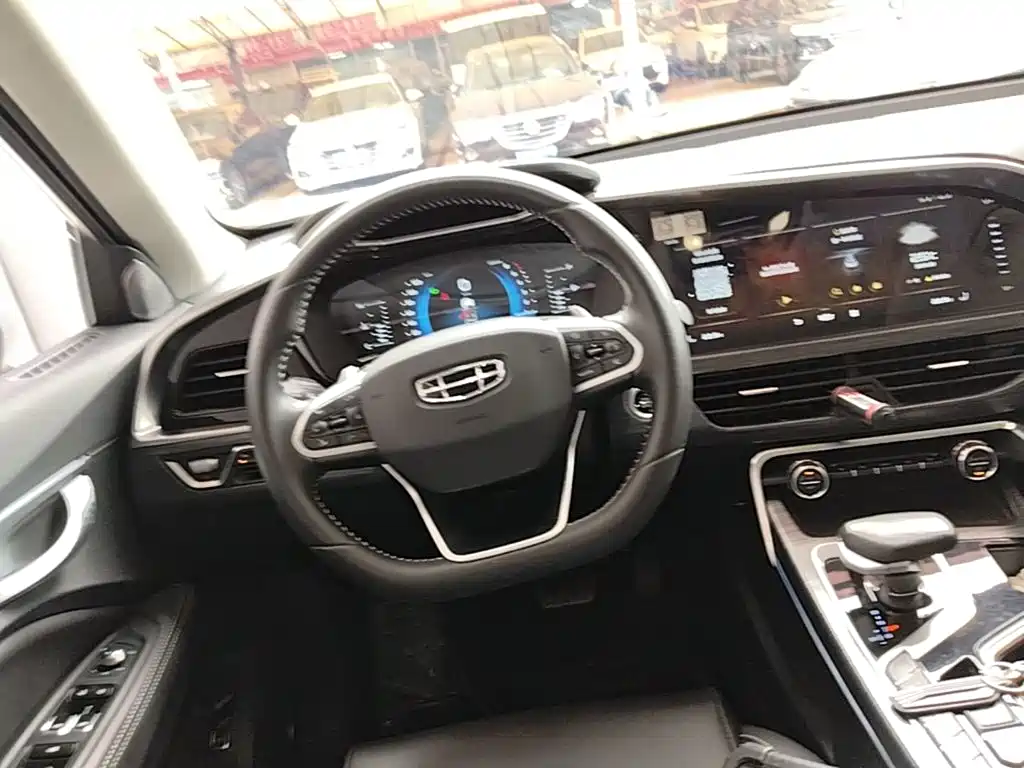 Geely Xingyue — миниатюра 11