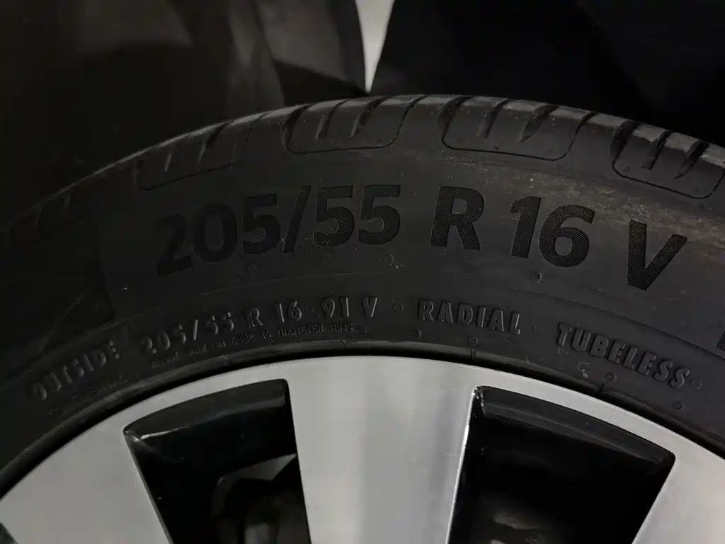 Volkswagen Sagitar — миниатюра 24