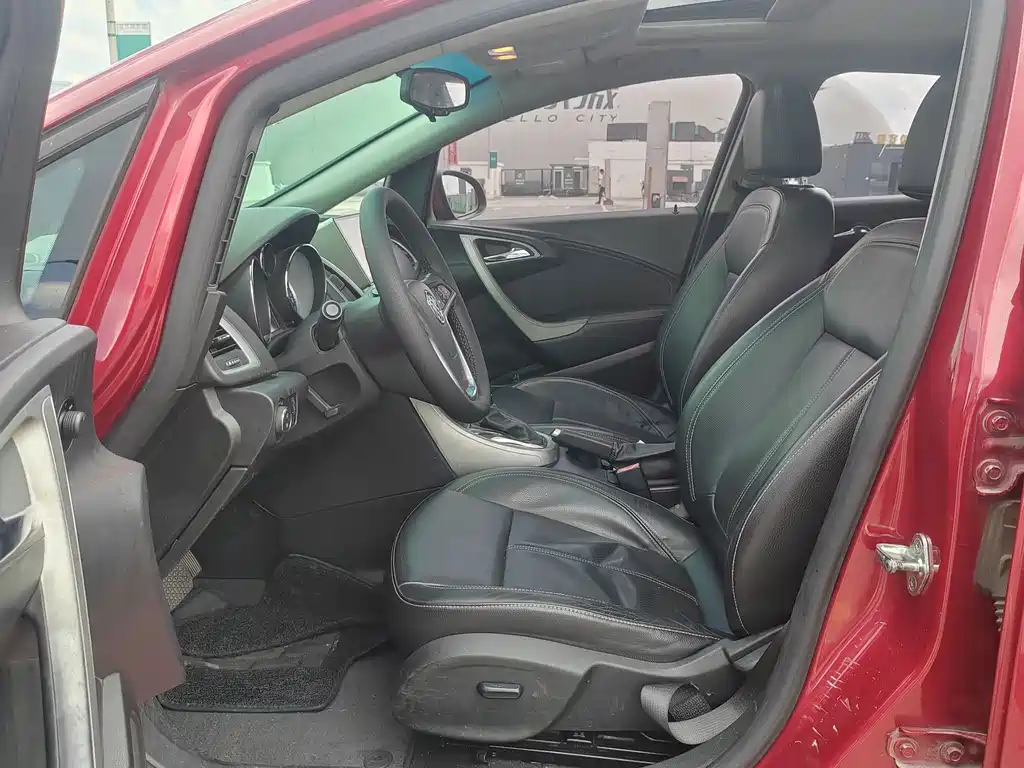 Buick Excelle — миниатюра 4