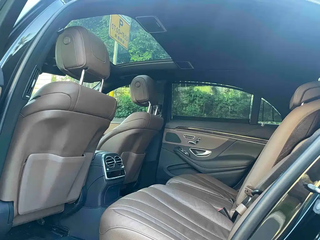 Mercedes-Benz S-Class — миниатюра 13