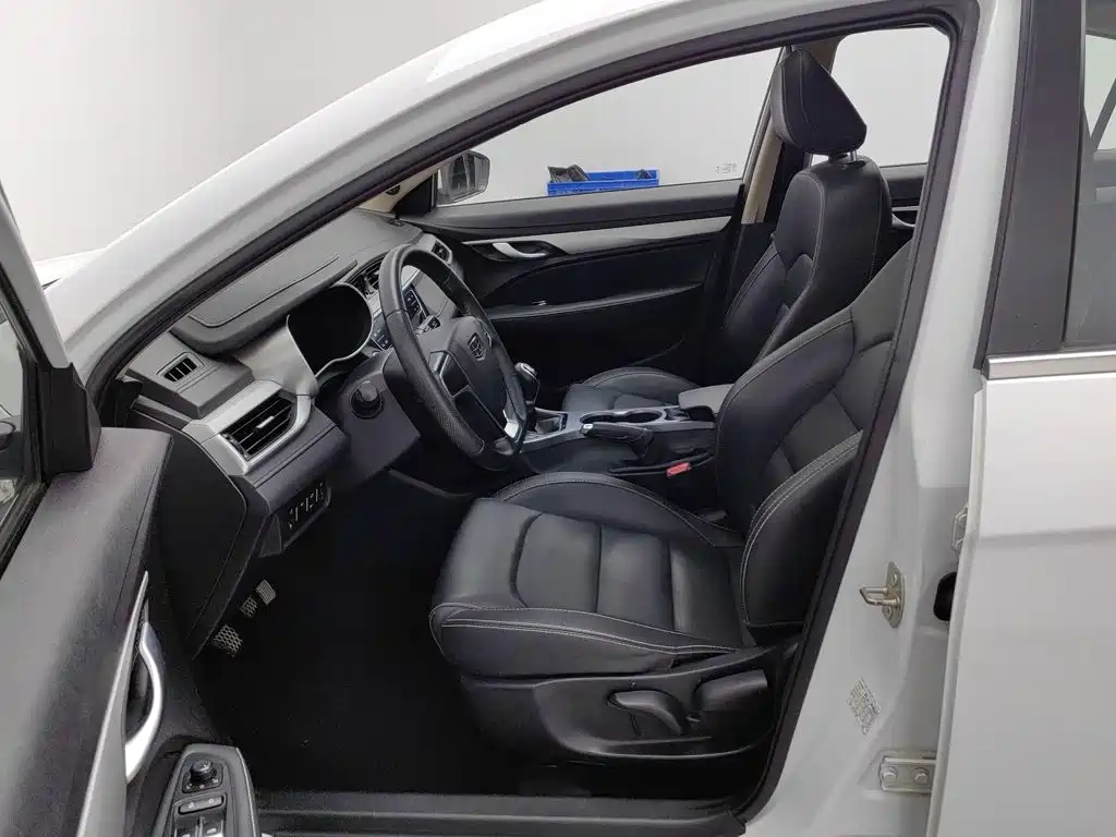 Geely Emgrand — миниатюра 10
