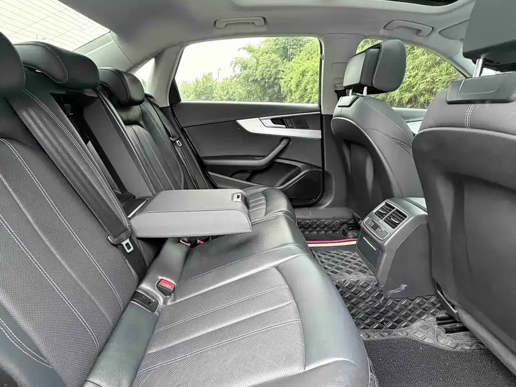 Audi A4L — миниатюра 5